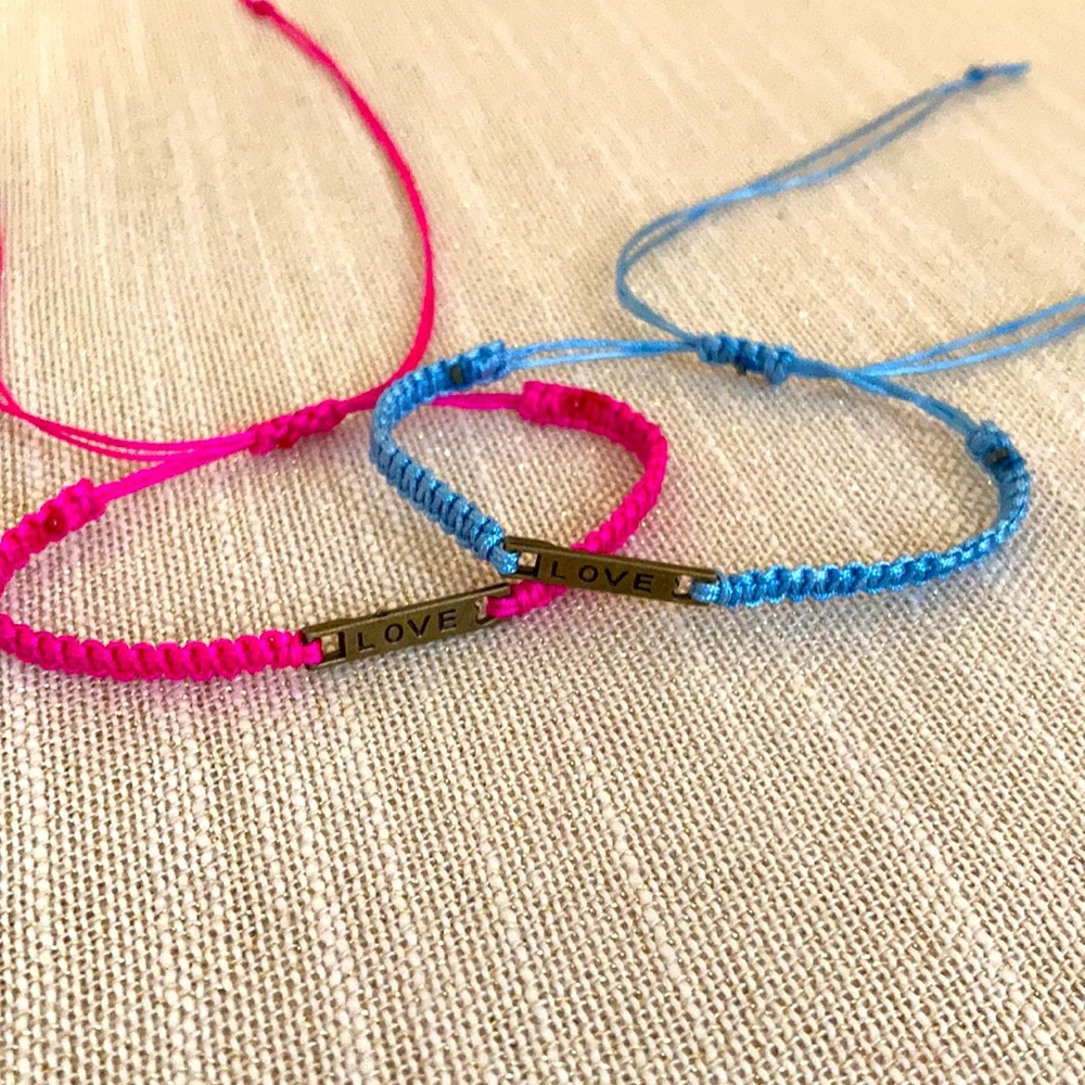NWT 2 Love Macrame Friendship Bracelets
